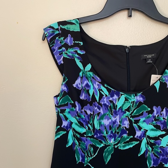 * NWT * ANNE TAYLOR Dress - Picture 2 of 13